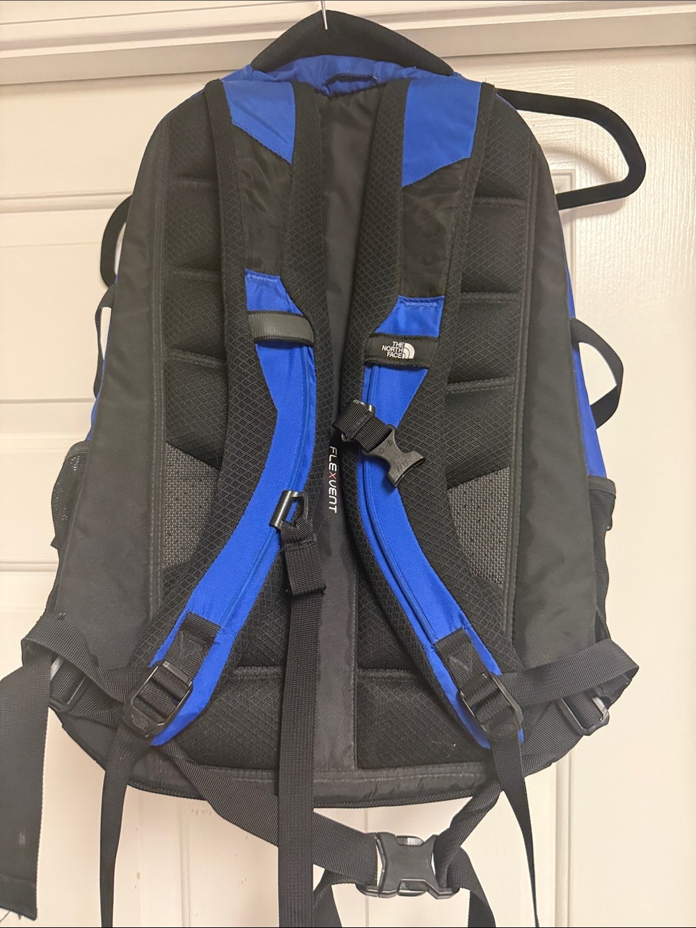 VGUC The North Face Borealis Backpack, Royal Blue/Black - Picture 3 of 6
